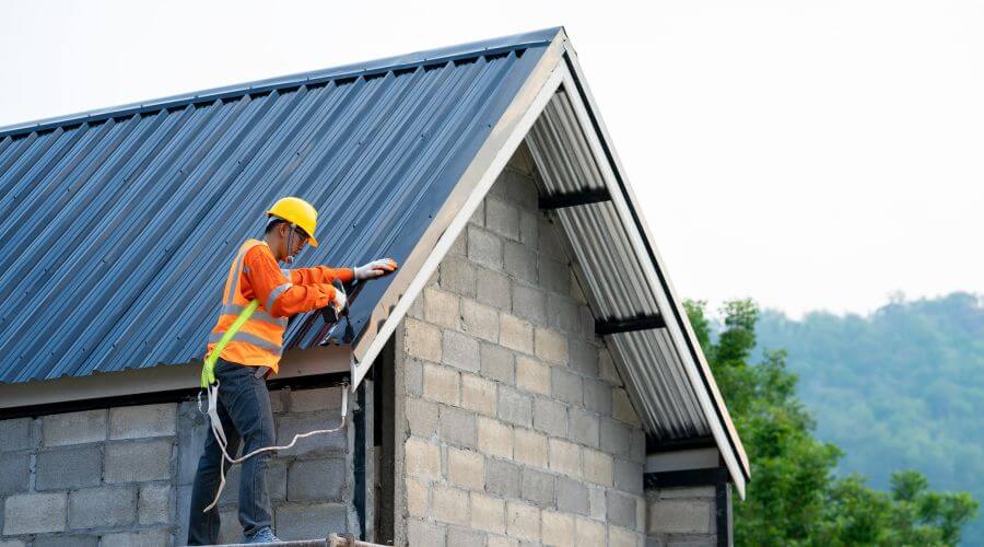 Professional residential roofers in Leonard, ND